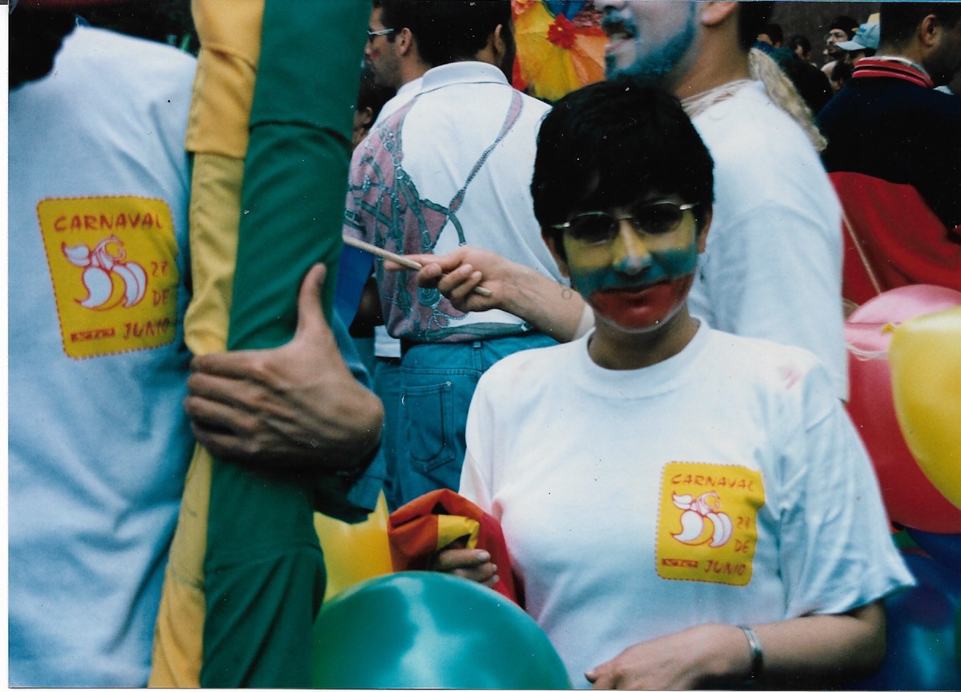 Cara pintada y 'Carnaval 28 de junio'