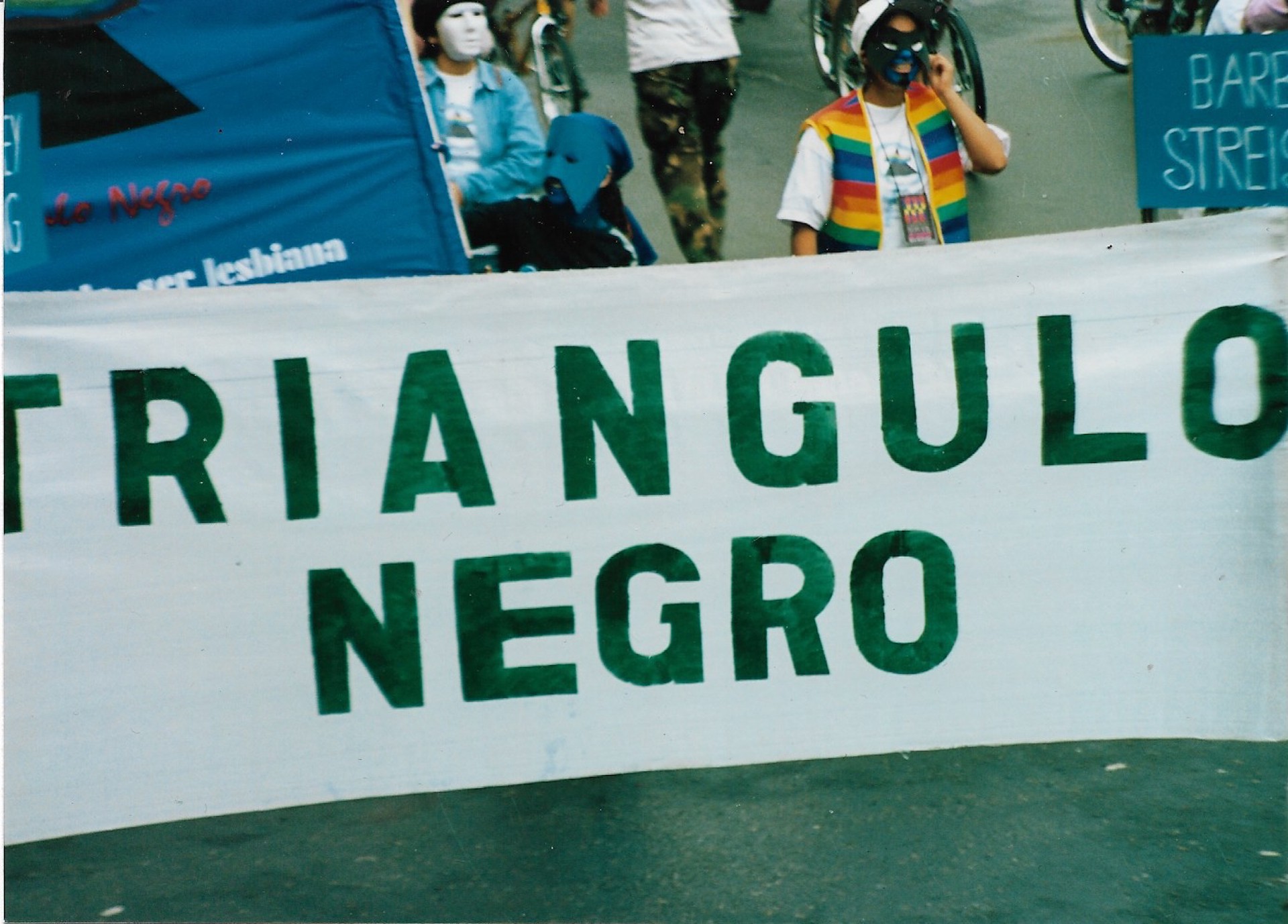 Cartel: Triángulo Negro, toma 3