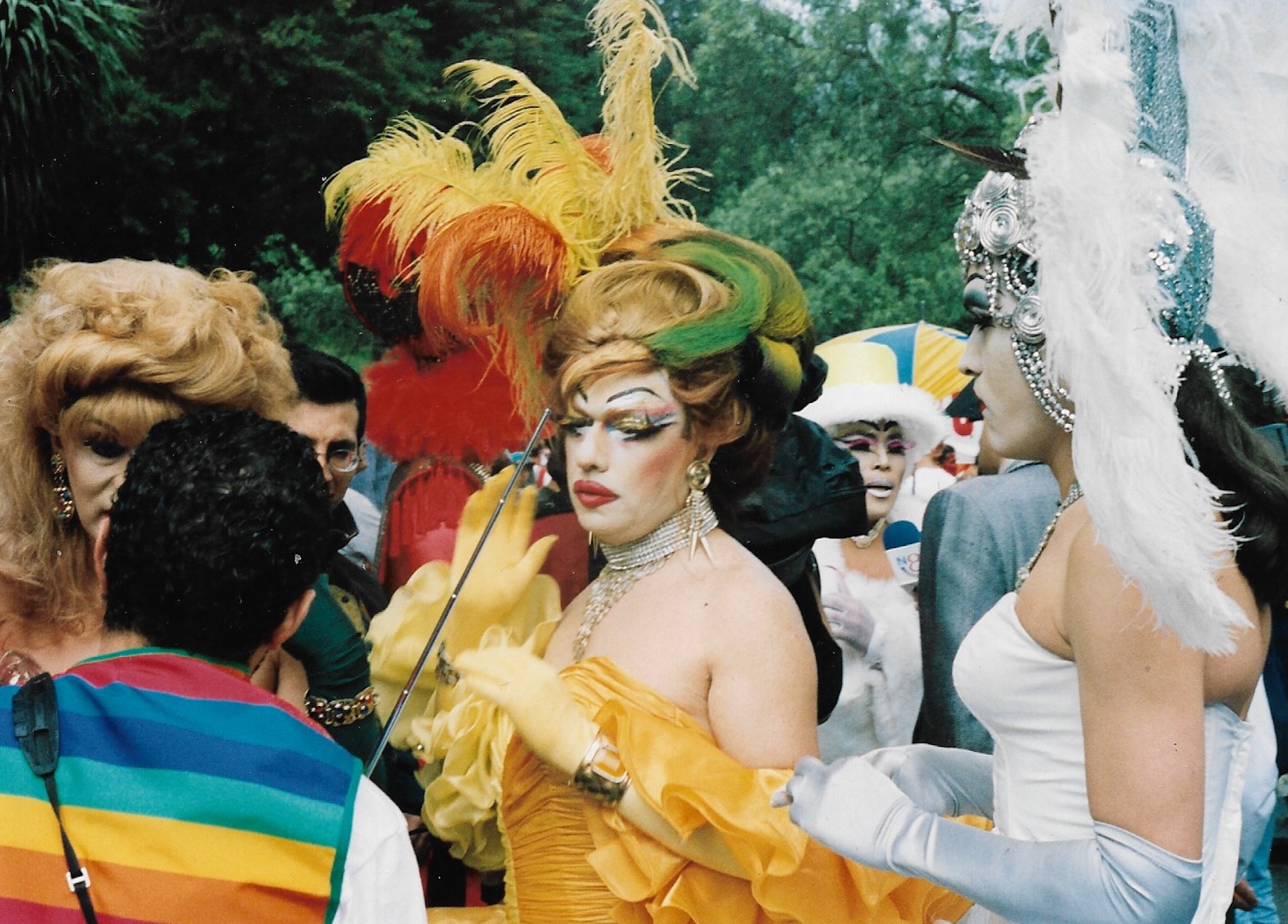 Germán organiza a las Drag Queens, toma 2