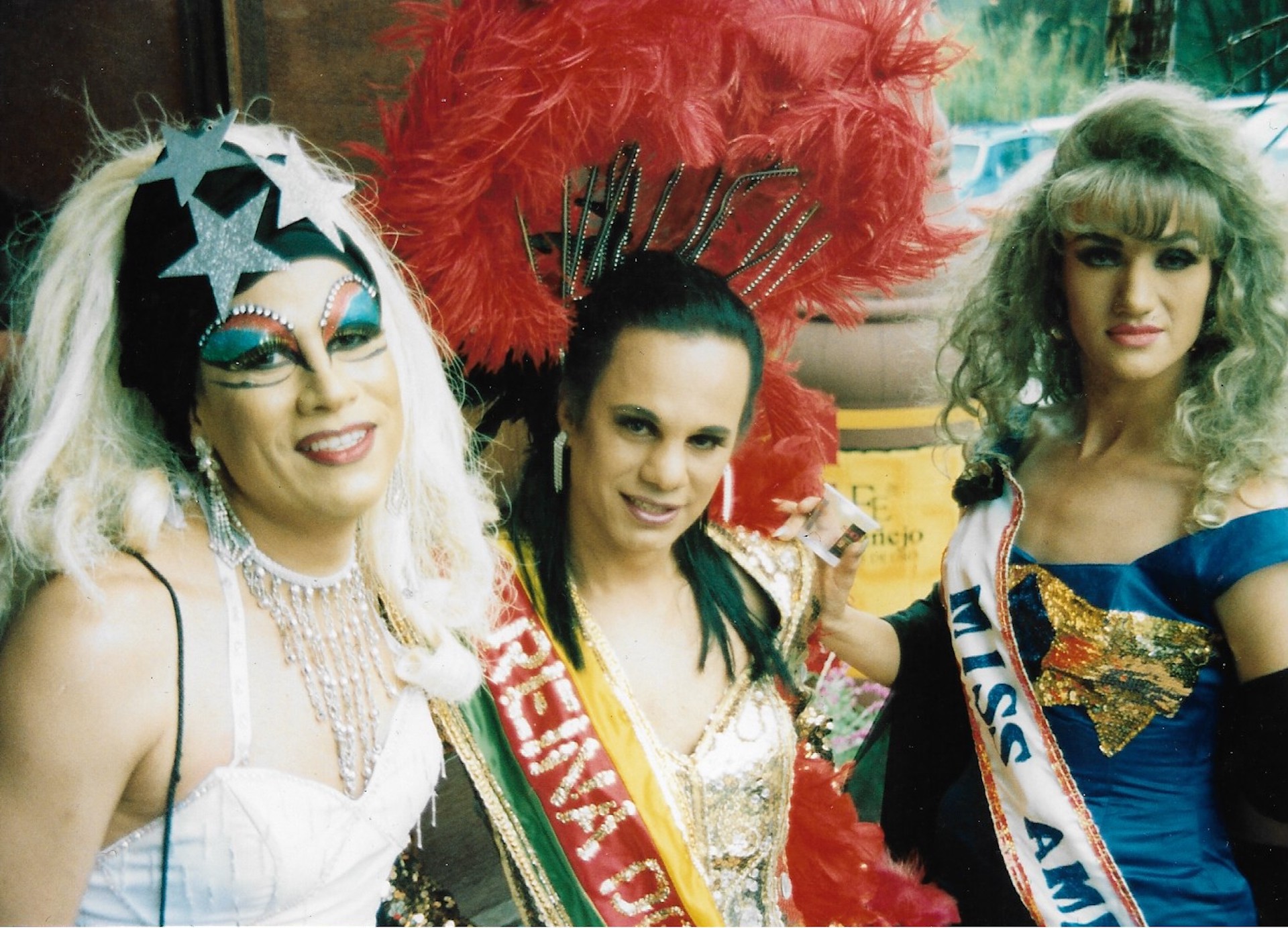 Retratos Drag: Tres reinas posan ante la cámara