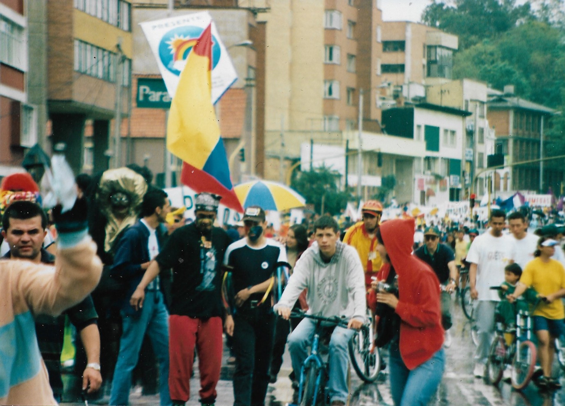 Marchantes por la séptima, a la altura de la calle 46
