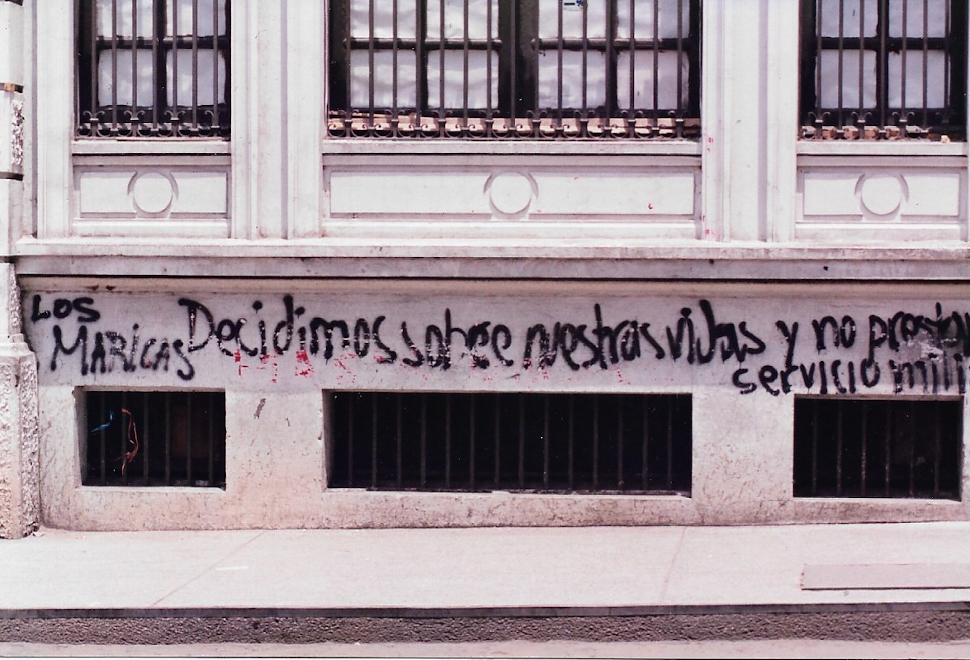 Grafitti "Los Maricas…"